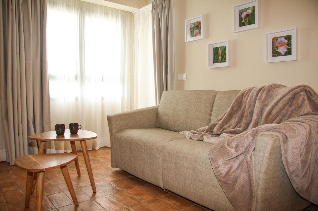 Apartamentos Las Ciencias F Valencia Exteriör bild