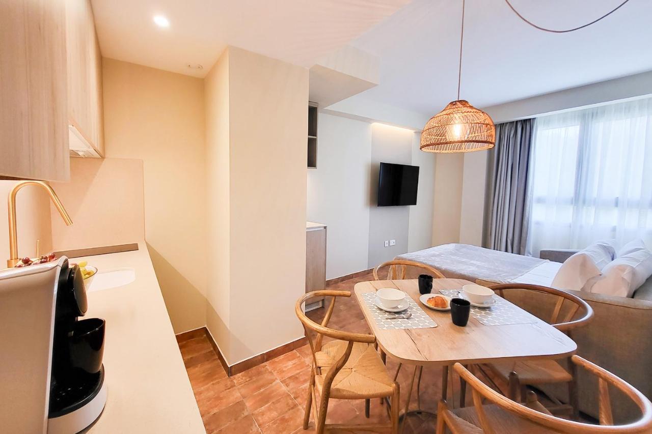 Apartamentos Las Ciencias F Valencia Exteriör bild