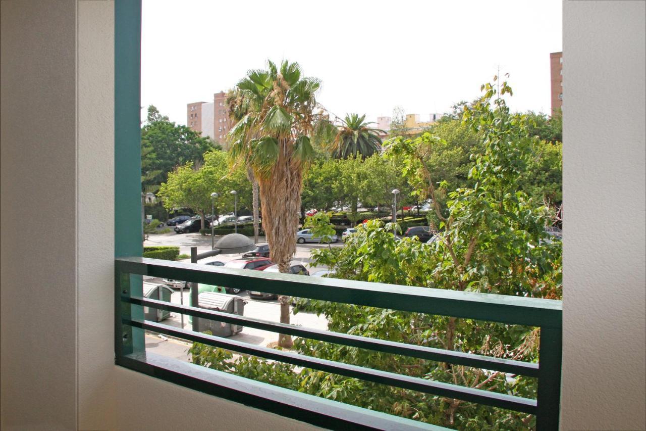 Apartamentos Las Ciencias F Valencia Exteriör bild
