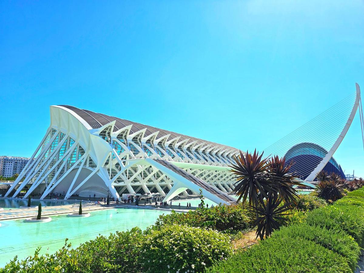 Apartamentos Las Ciencias F Valencia Exteriör bild